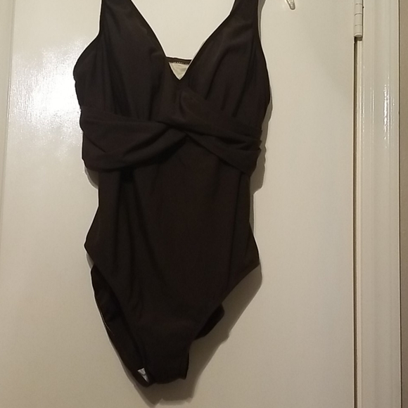 Bathing suit - Picture 1 of 7